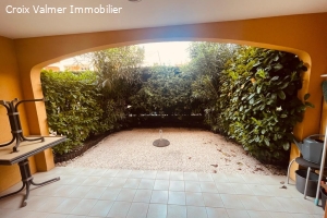APPARTEMENT DE 2 PIÈCES EN REZ DE JARDIN DANS RÉSIDENCE SÉCURISÉE