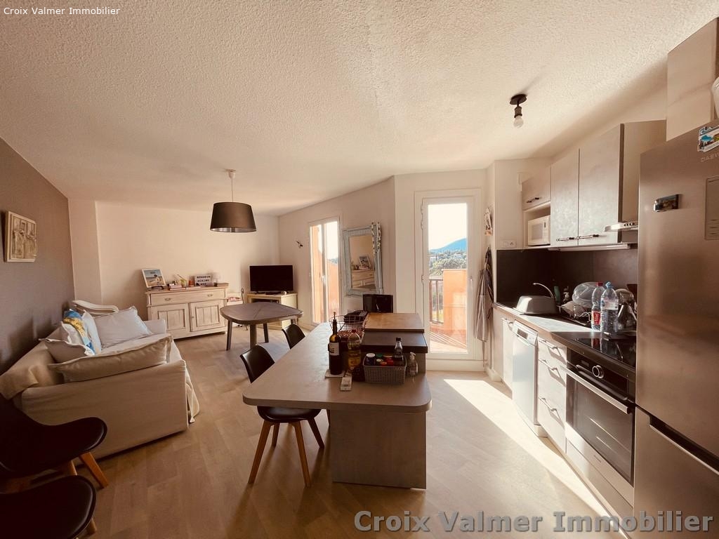 APPARTEMENT POUR 4 PERSONNES - DANS RÉSIDENCE AVEC PISCINE