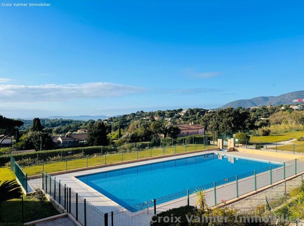 RARE APPARTEMENT AVEC VUE MER E 3 PIÈCES DE 66 M² AVEC GARAGE, CAVE